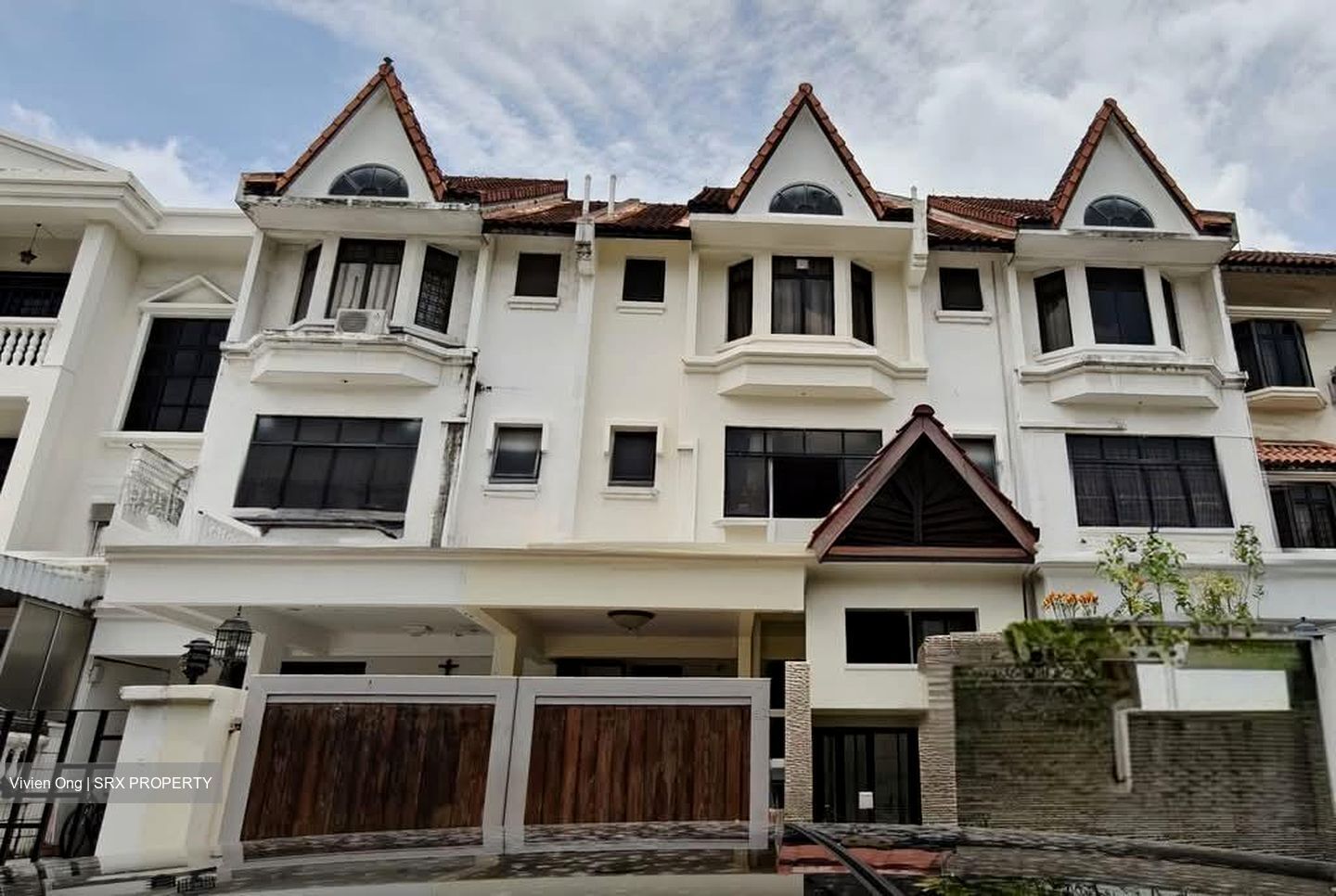 Joo Chiat Road (D15), Terrace #544378341